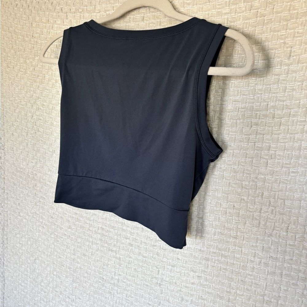 Workout Top✨ - Picture 4 of 5